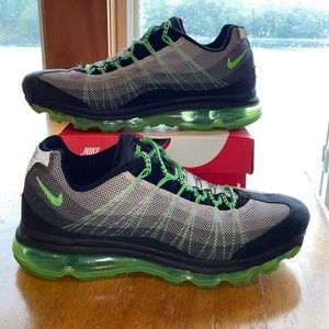 Size 11 Nike air max